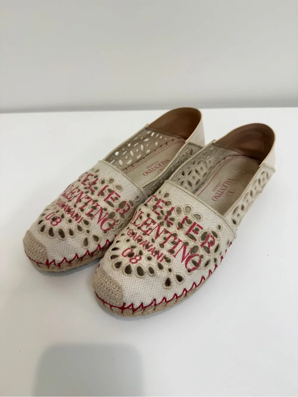 Valentino Garavani Atelier 08 Edition Espadrille Beige Red Trim Flats 39 Shoes